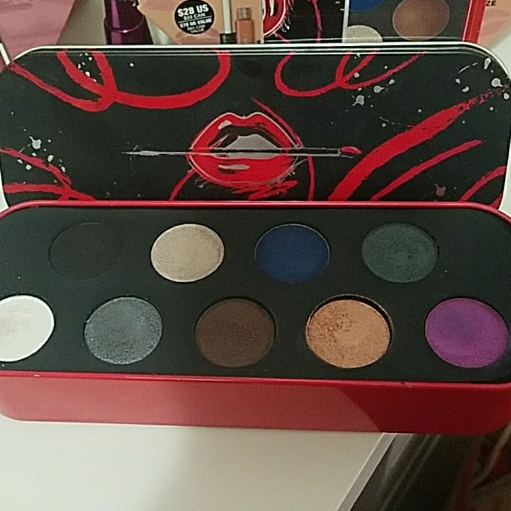 Make Up Forever Artistic Palette